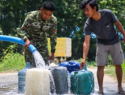 Sambut HUT ke-81 TNI dengan Pelayanan, Brigif TP 32/Mangkalihat Datang Membawa Air, Hadir Membawa Harapan