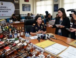 Tanda Terima Tak Diberikan, Penanganan 29 Botol Miras oleh Bea Cukai Merak Disorot